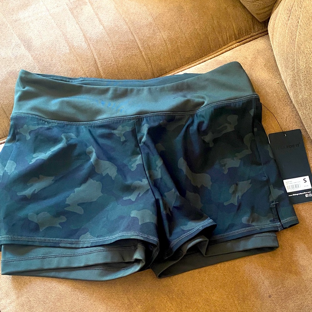 90 Degree By Reflex Women's Dark Camo Athletic Shorts